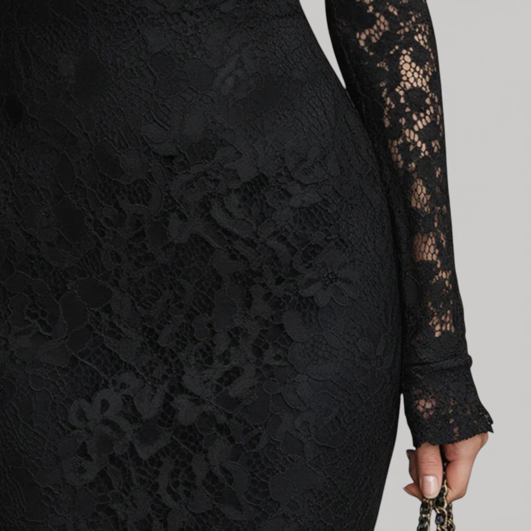 LIZZETTE – ELEGANT MAXI DRESS